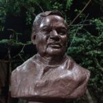 CG : पूर्व PM वाजपेयी की प्रतिमा पर पोती कालिख, पहले भी हुआ था मूर्ति लगाने पर विवाद, सीसीटीवी कैमरे नज़र आ रहा आरोपी