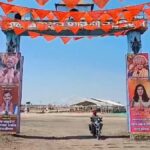 BJP कैंडिडेट सरोज पांडेय को शो-कॉज नोटिस : बाबा बागेश्वर के पोस्टर में लगी तस्वीर पर निर्वाचन विभाग ने 29 अप्रैल तक मांगा जवाब