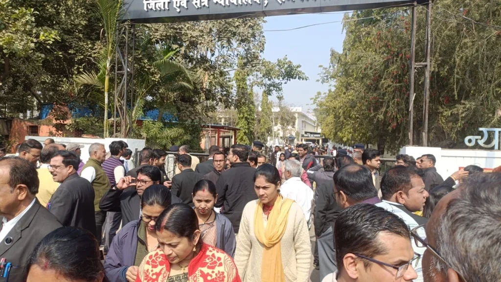 bomb_threat_rajnandgaon_district_cour