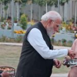 परीक्षा पे चर्चा 2026 : पीएम मोदी ने चखा छत्तीसगढ़ की ठेठरी-खुरमी का स्वाद, खुश होकर छात्रों से पूछ ली रेसिपी