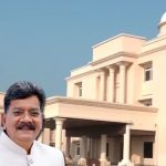 धान खरीदी पर विपक्ष ने रखा स्थगन प्रस्ताव, अग्राह्य होते ही नारेबाजी करते हुए गर्भगृह में पहुंचे कांग्रेस विधायक, हुए स्वमेव निलंबित….