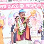 प्रेस क्लब होली मिलन : CM विष्णुदेव साय का दिखा गजब अंदाज, बजाया नगाड़ा, पहनी भिंडी-मिर्ची की माला