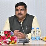 CG : जनगणना में लगे शिक्षकों की 1 करोड़ के बीमा की मांग, शिक्षा मंत्री बोले – सभी सुविधांए दी जा रही, अलग से आवश्‍यकता नहीं