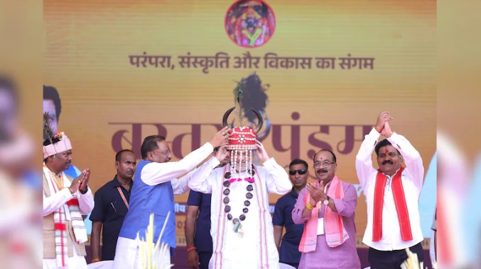 अमित शाह के छत्तीसगढ़ दौरे से पहले सियासत तेज; बस्तर रोडमैप पर कांग्रेस और बीजेपी आमने-सामने
