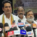 बेमेतरा में गायों की मौत के विरोध में प्रदर्शन, देवेंद्र यादव और यूथ कांग्रेस के खिलाफ FIR