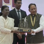 ‘जो इलाके आंतक के अंधेरे में डूबे थे अब वहां विकास की रोशनी’, राष्ट्रपति ने युवाओं से किया संवाद, बताए चार संकल्प